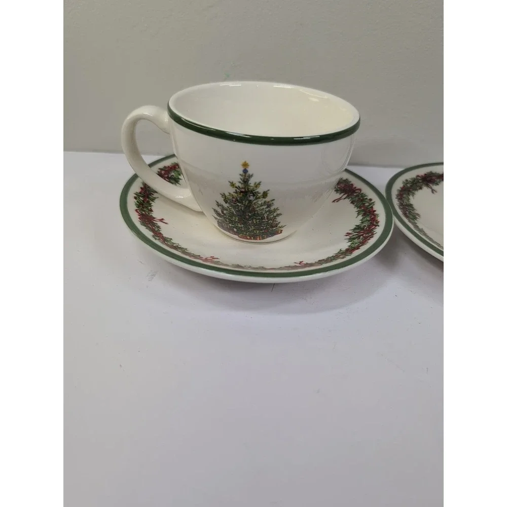 Christopher Radko Holiday Traditions Christmas Tree‎ Teacups And Saucers